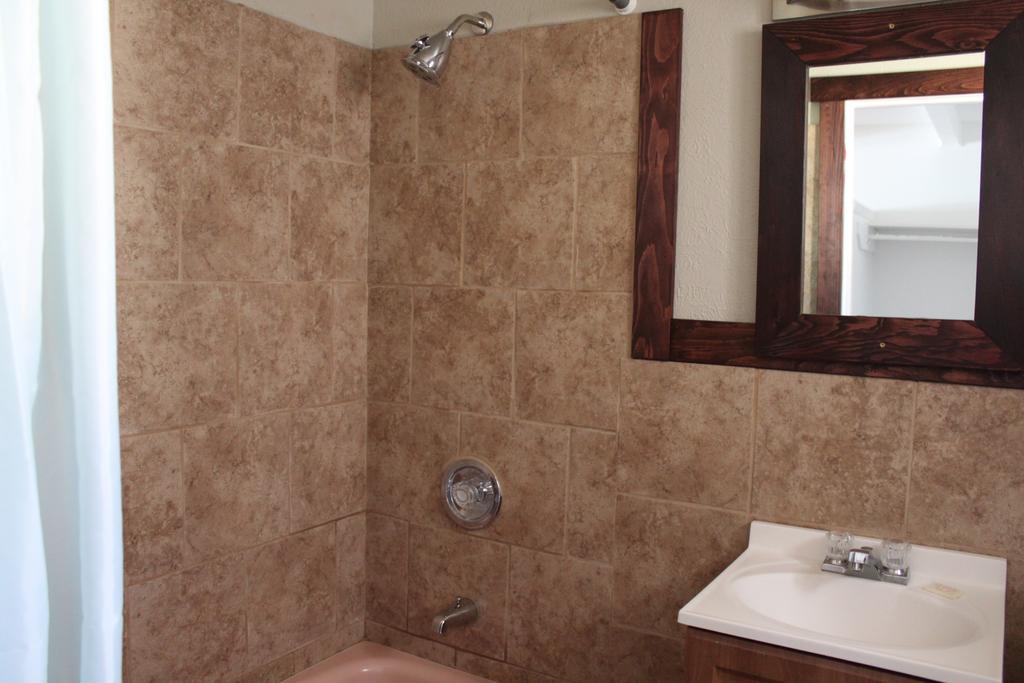 Motel 101 Голд Бийч Екстериор снимка